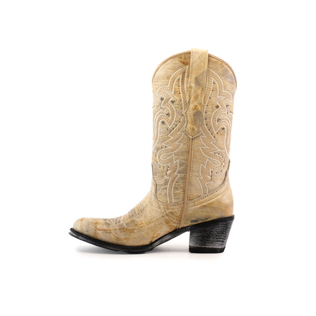 Displayed against a white background is the Cowhide Hortus Rustic White, a tan mid-shaft cowboy boot with intricate stitching and crafted from cowhide leather. It features a round toe and a black, slightly angled heel, exemplifying superior craftsmanship.