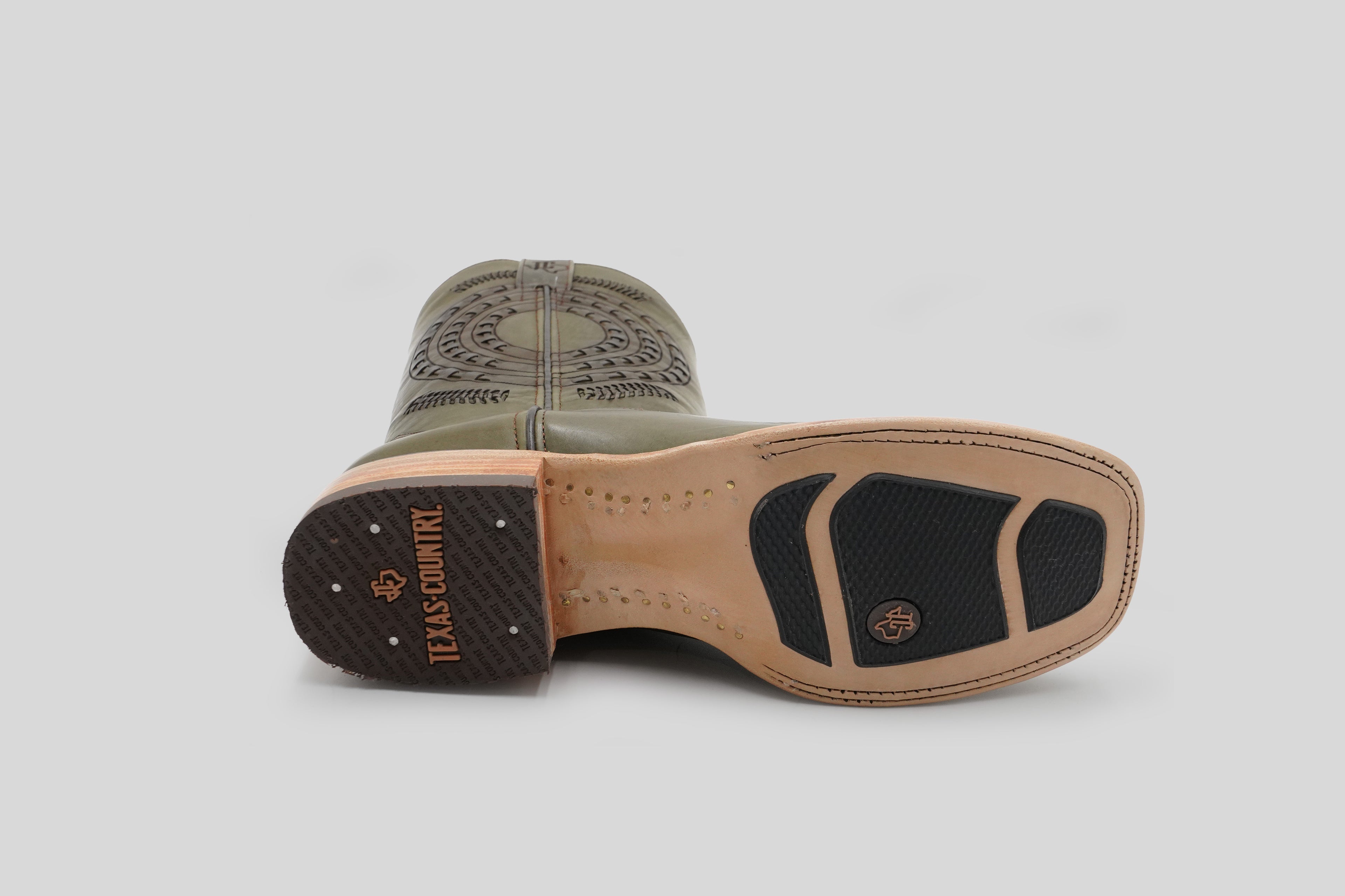 Cleyton Olive - Punta Cuadrada (E944)