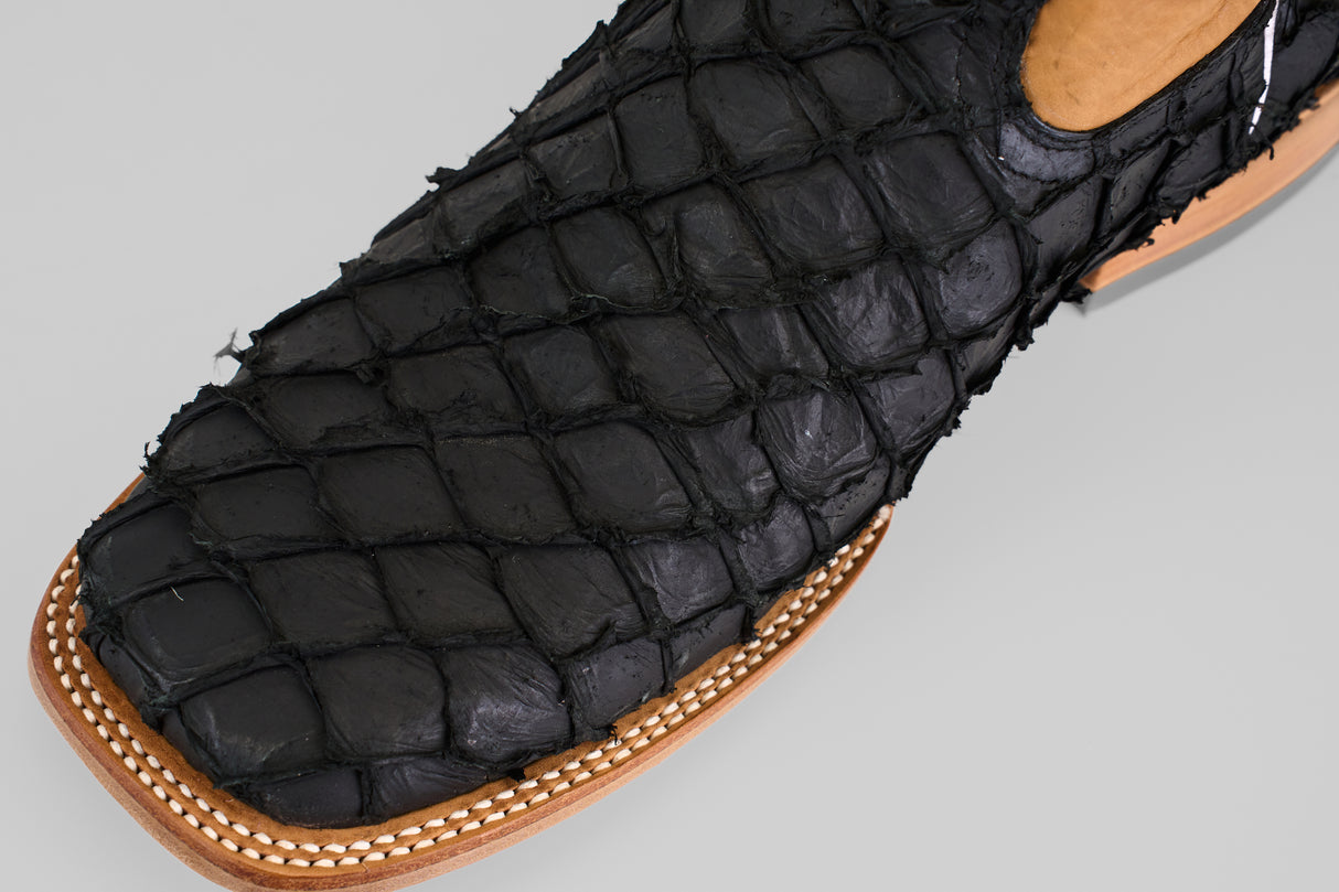 Carter - Black&Gold - Square Toe