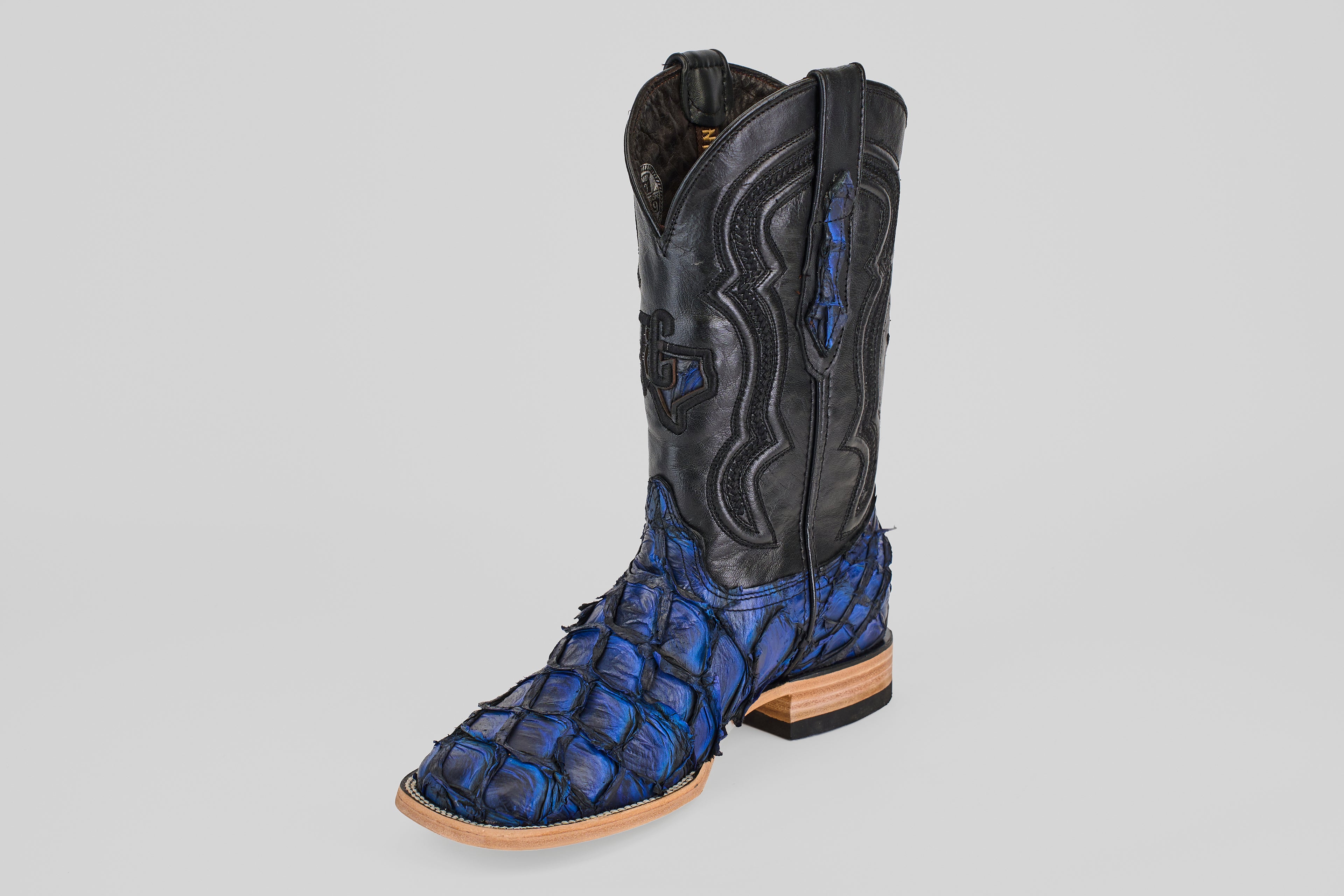 Connor - Azul oscuro - Punta cuadrada
